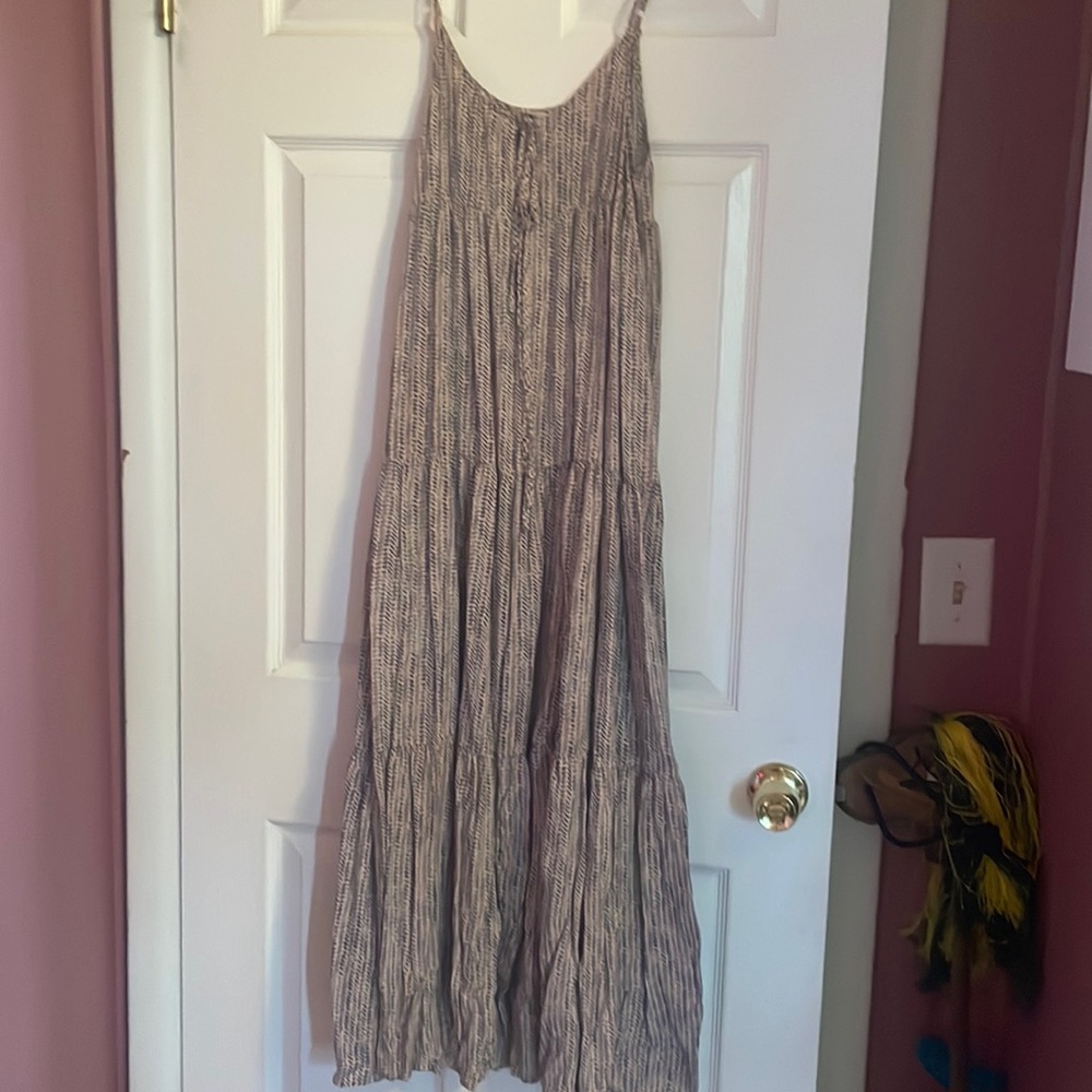 Dress forum size small pink and blue